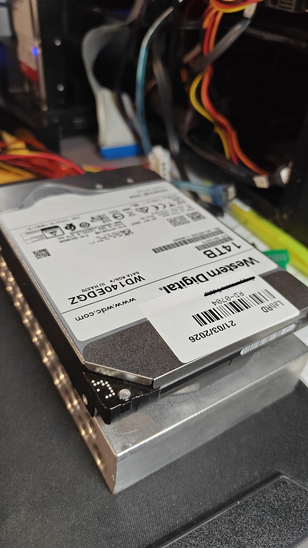Hard disk Western Digital WD140EDGZ 14TB ricevuto in laboratorio per la pratica RD-00704 — recupero dati WD Elements Desktop con guasto elettronico PCB, LabRD Bari